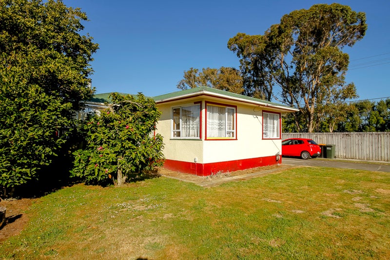 15 Carey Street, Longburn, Palmerston North - Carousel 1