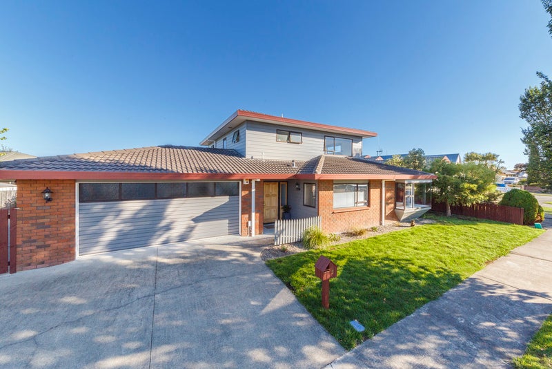5 Colorado Crescent, Milson, Palmerston North - Carousel 1