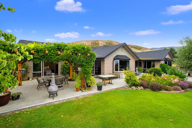 1 Lowburn Terrace, Lowburn - Carousel 1