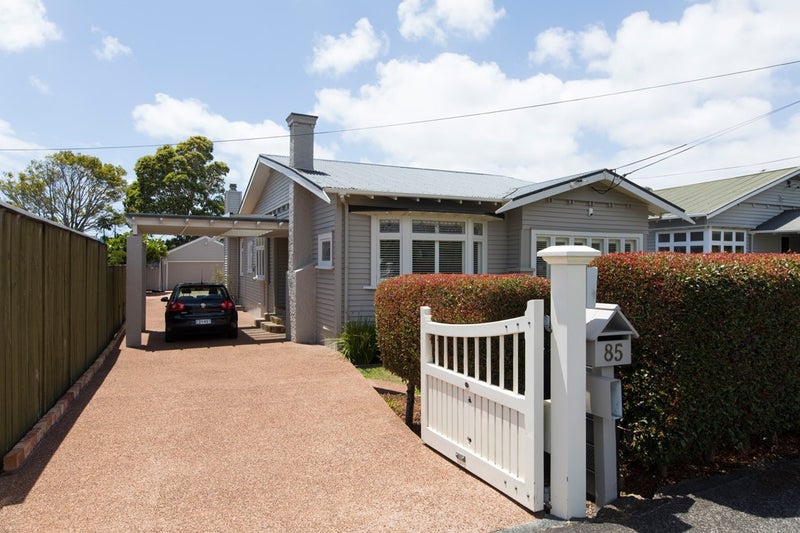 85 Shackleton Road, Mount Eden, Auckland - Carousel 1