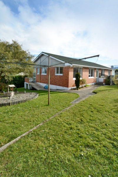 219A Highcliff Road, Shiel Hill, Dunedin - Carousel 2