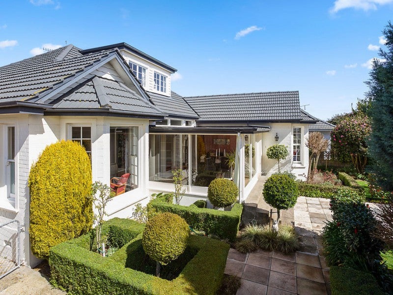 563 Tay Street, Hawthorndale, Invercargill - Carousel 1