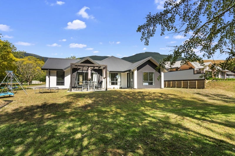 57 Montebello Avenue, Stoke, Nelson - Carousel 2