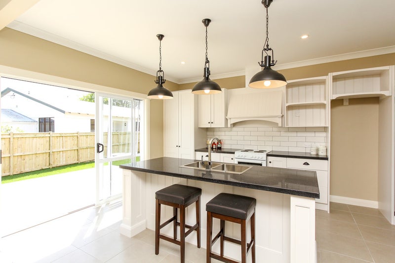 213A Junction Road, Highlands Park, New Plymouth - Carousel 14