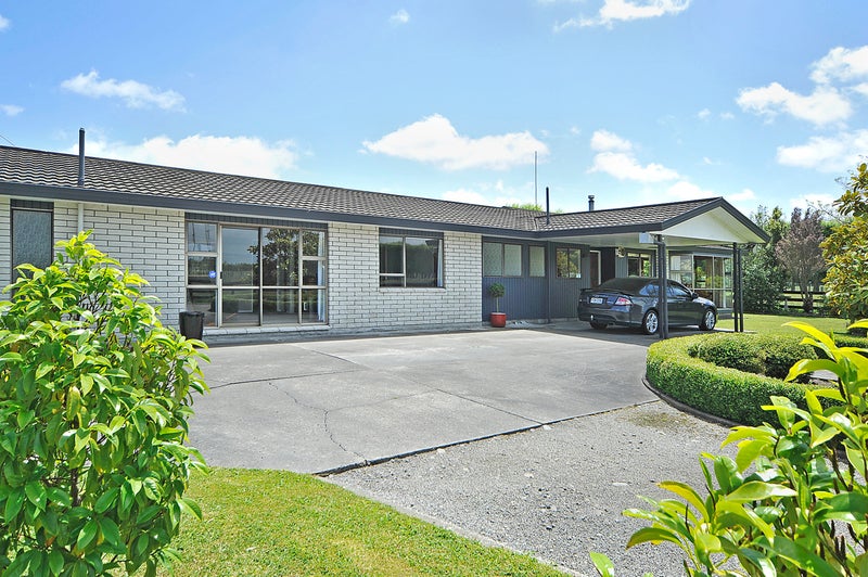 506 Kairanga Bunnythorpe Road, Newbury, Palmerston North - Carousel 1