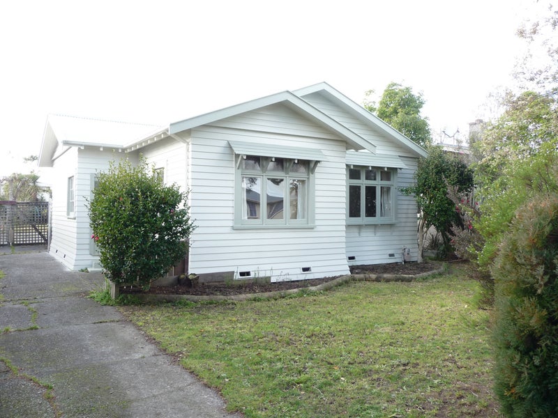 31 Thomson Street, West End, Palmerston North - Carousel 2