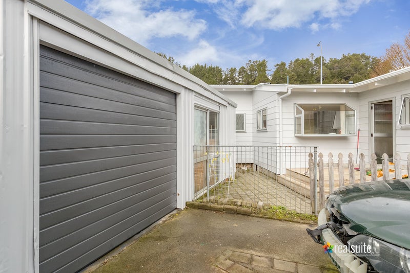 1 Topaz Street, Birchville, Upper Hutt - Carousel 21