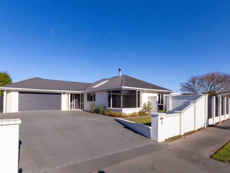 2 Forest Drive, Parklands, Christchurch - Carousel 1