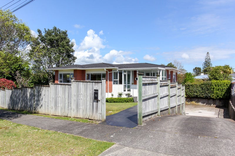 13 Durham Avenue, Welbourn, New Plymouth - Carousel 19