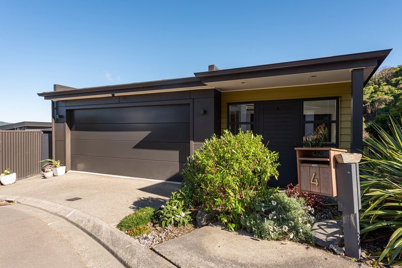 4 Satchell Way, Kaiwharawhara, Wellington - Carousel 2
