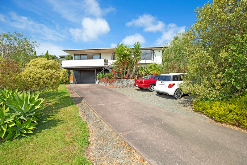 115 Pacific Parade, Army Bay, Whangaparaoa - Carousel 2