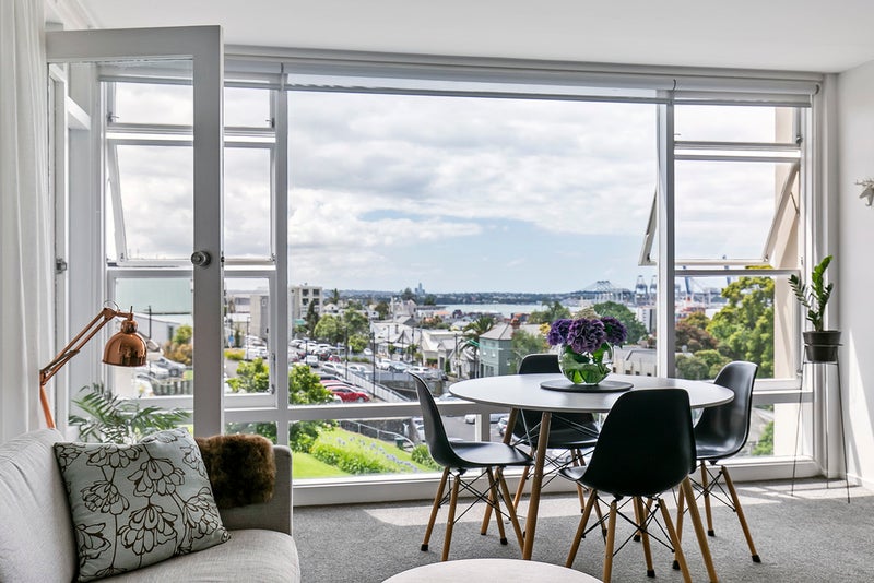 3/258 Parnell Road, Parnell, Auckland - Carousel 1