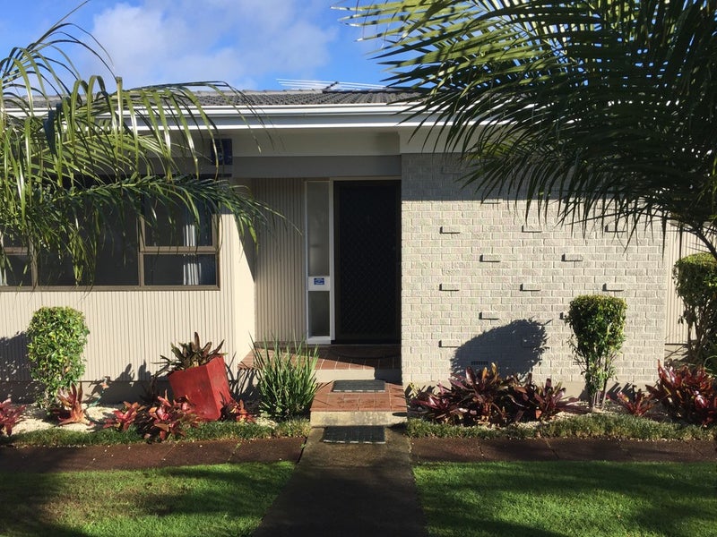 1/6 Aumoe Avenue, St Heliers, Auckland - Carousel 1