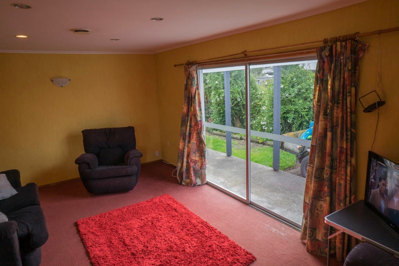 9 Biggs Crescent, Pirimai, Napier - Carousel 2