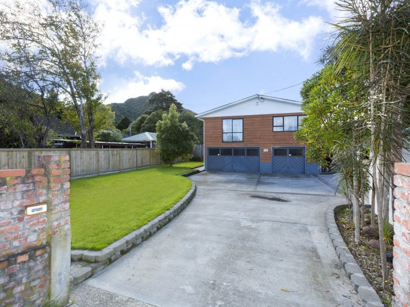 8 Pokaka Street, Birchville, Upper Hutt - Carousel 2