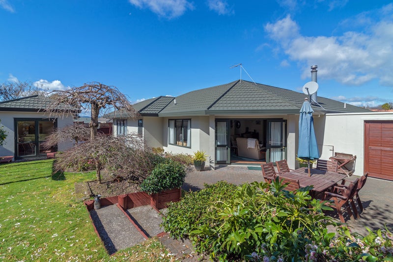 21 Hoyte Place, Pukehangi, Rotorua - Carousel 1