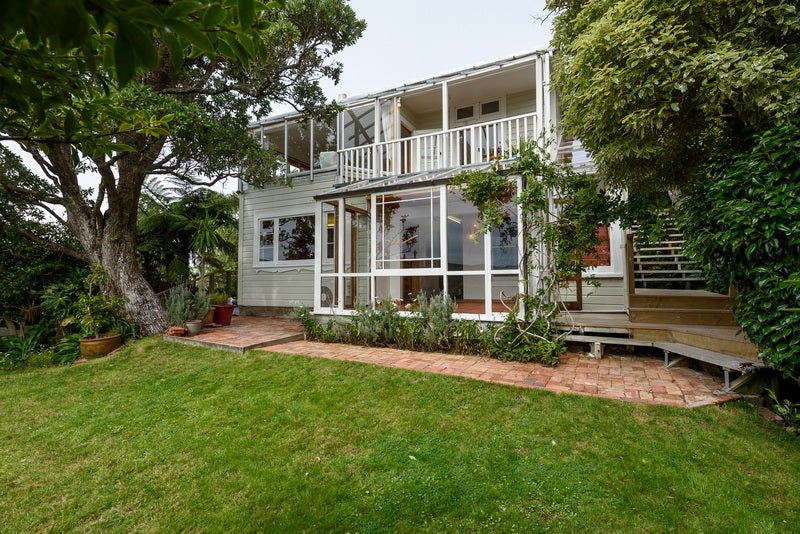 106 Weld Street, Wadestown, Wellington - Carousel 1