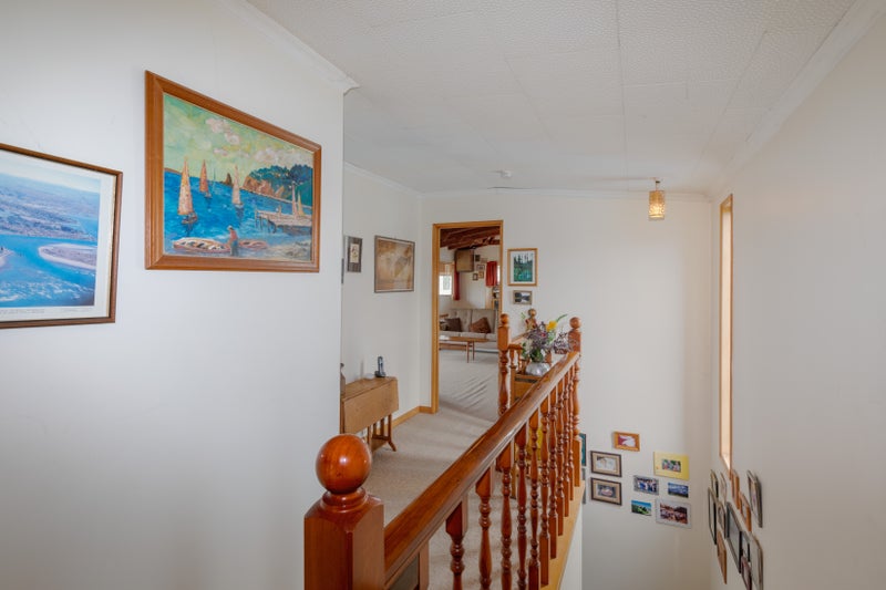 2/29 Celia Street, Redcliffs, Christchurch - Carousel 15