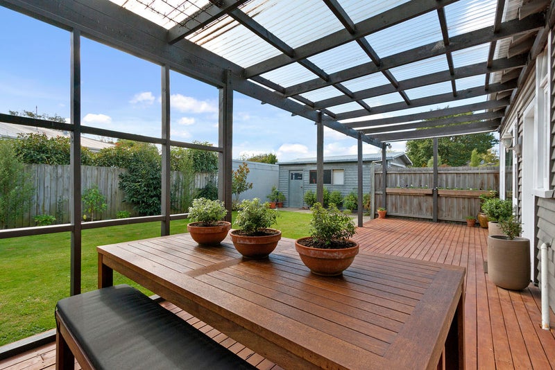 25 Charles Street, Waltham, Christchurch - Carousel 2