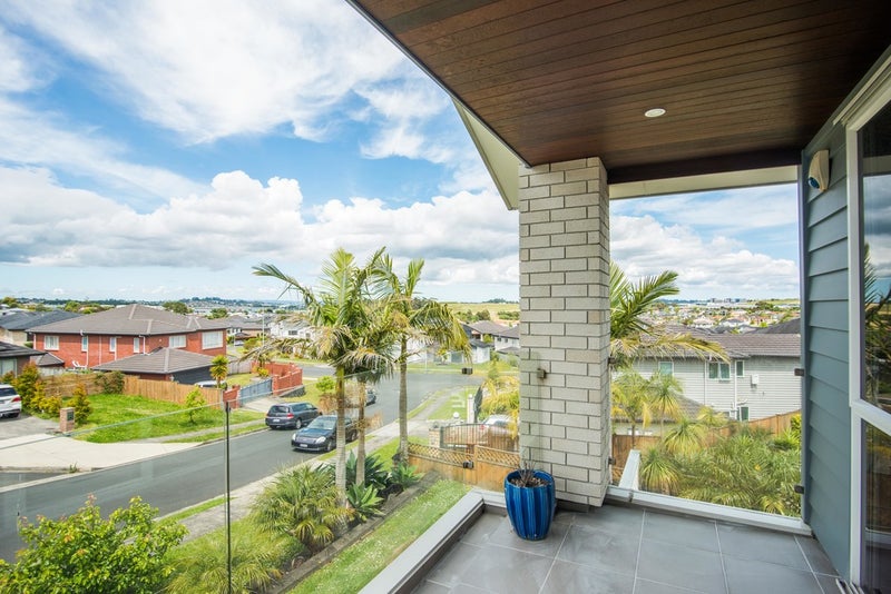 6 Loughros Place, Pinehill, Auckland - Carousel 26