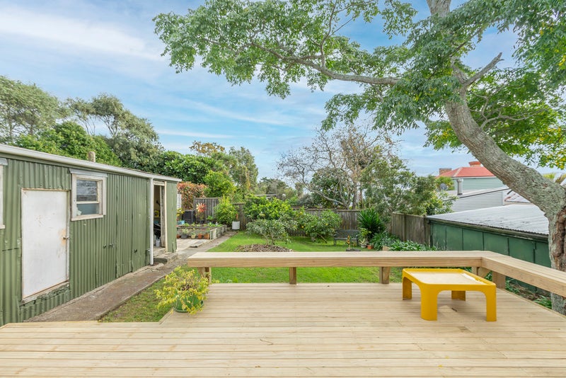 12 Kingsland Avenue, Kingsland, Auckland - Carousel 2