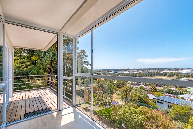 3 Huntlywood Terrace, Hillsborough, Christchurch - Carousel 2