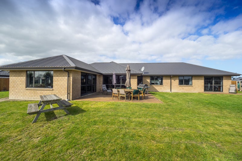 3A Ben Elder Place, Netherby, Ashburton - Carousel 1