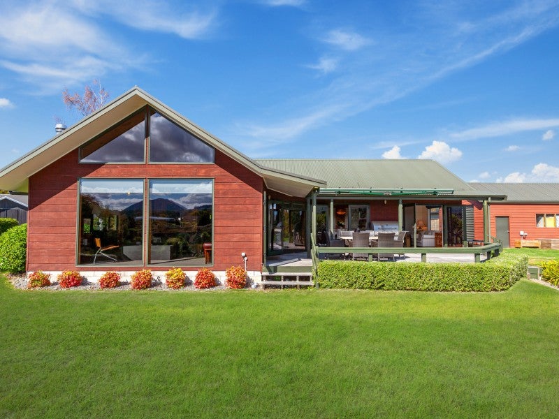 24 Lakemere Way, Taupo - Carousel 22