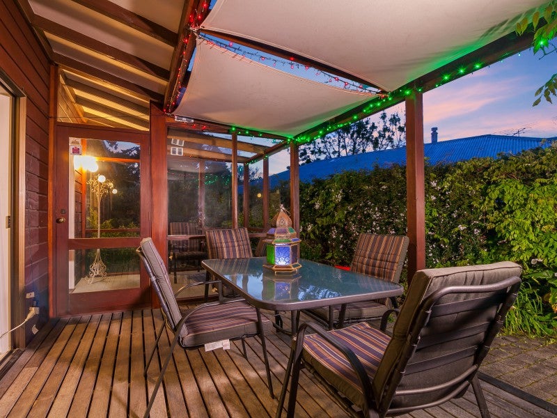 4 Johnswood Grove, Clouston Park, Upper Hutt - Carousel 26