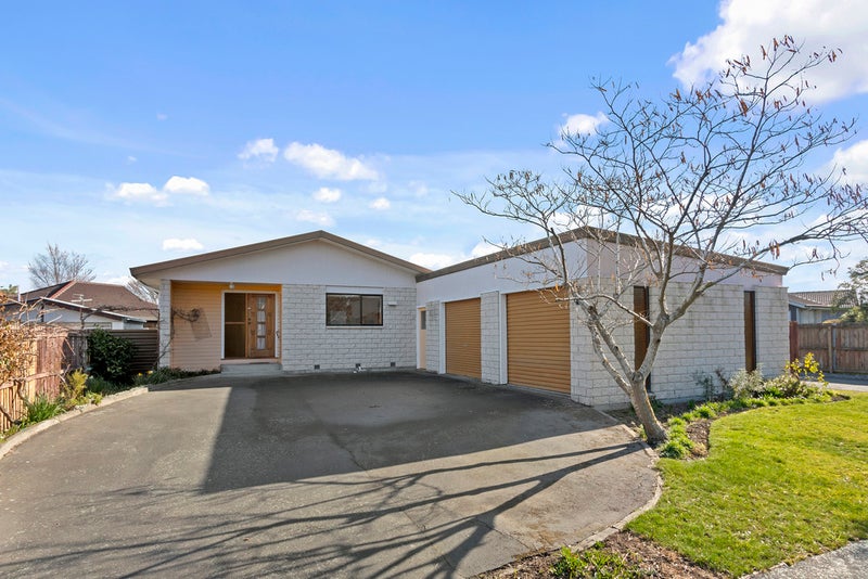 15 Valecrest Avenue, Parklands, Christchurch - Carousel 1