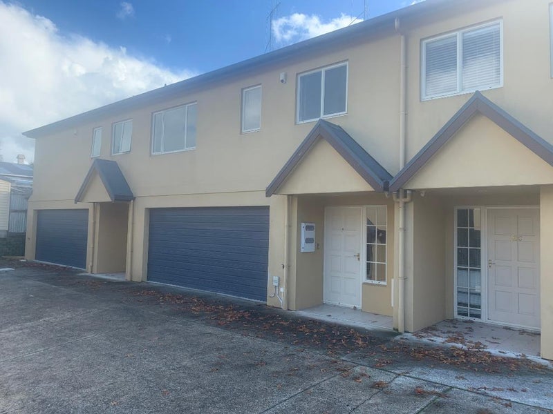 10D Hammond Street, Hamilton Central, Hamilton - Carousel 1