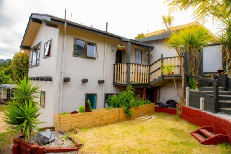 2/61 Kingsley Street, Stokes Valley, Lower Hutt - Carousel 1
