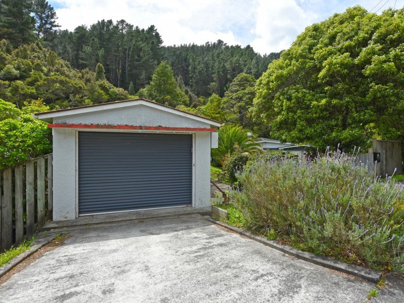49 Elmslie Road, Pinehaven, Upper Hutt - Carousel 19
