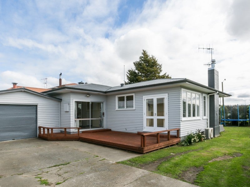 1315 Jubilee Street, Mayfair, Hastings - Carousel 1