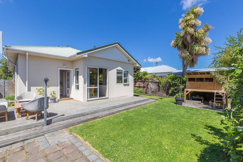 1/109 Somerfield Street, Somerfield, Christchurch - Carousel 1