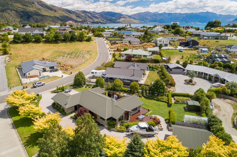 62 Nichol Street, Wanaka - Carousel 25