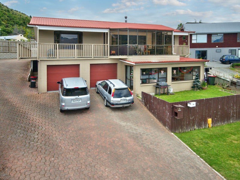 32 Stewart Street, Frankton, Queenstown - Carousel 1