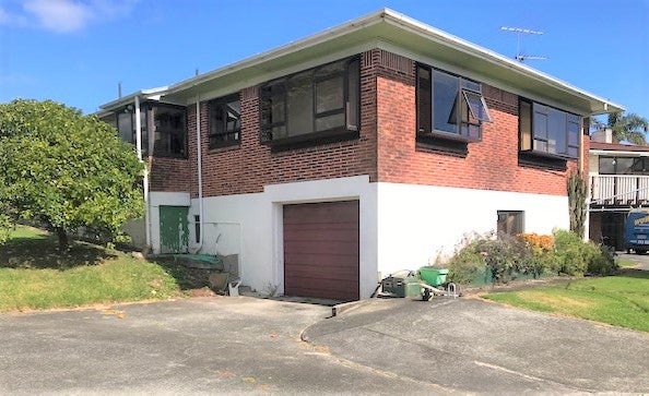 240 Hill Road, The Gardens, Auckland - Carousel 1