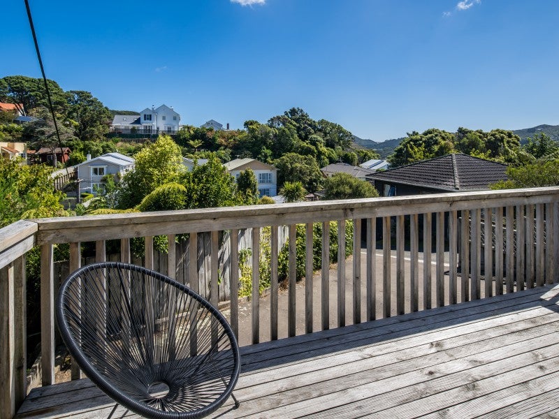 35 Shirley Street, Karori, Wellington - Carousel 13