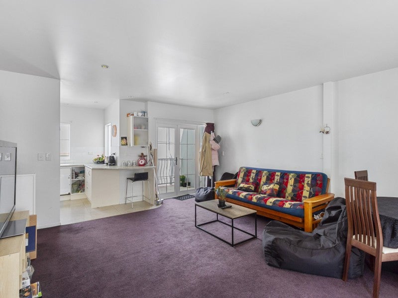 9/142 Ghuznee Street, Te Aro, Wellington - Carousel 2