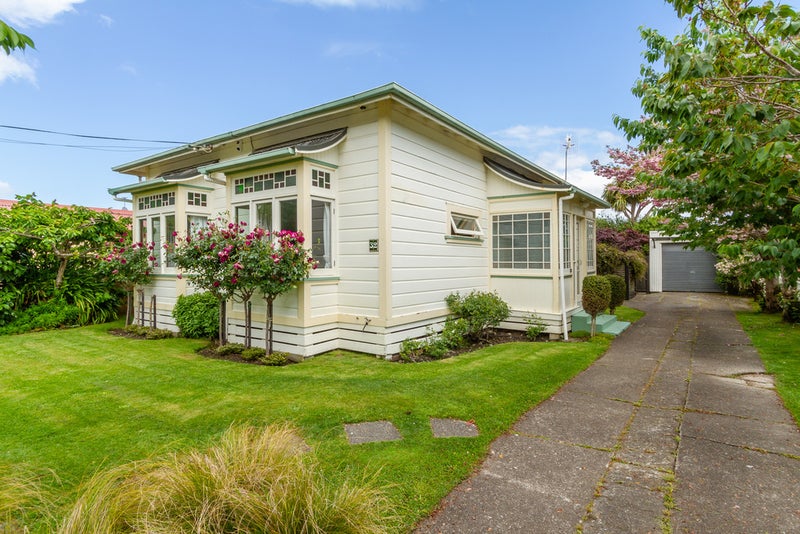 32 Richmond Grove, Woburn, Lower Hutt - Carousel 20