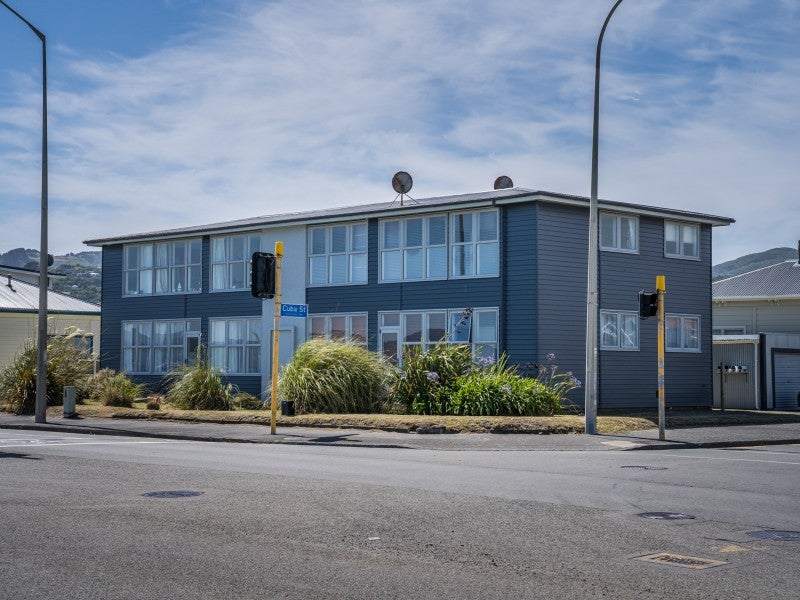 1-4/193 The Esplanade, Petone, Lower Hutt - Carousel 1