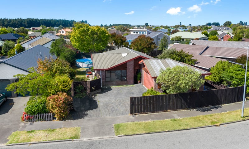 6 Pinaster Place, Parklands, Christchurch - Carousel 1