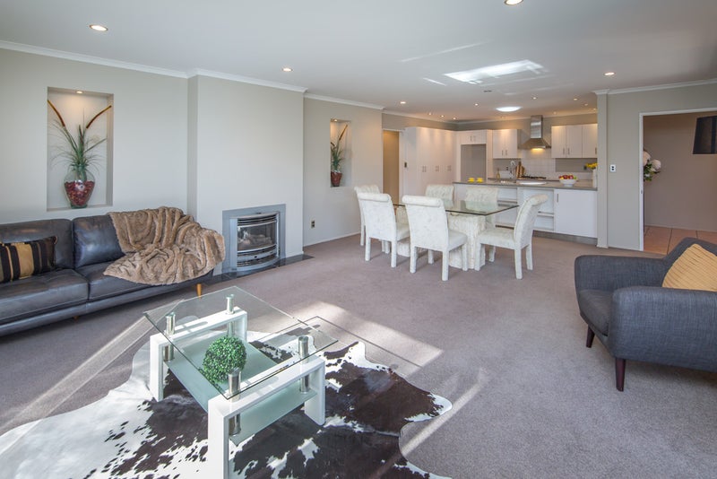 6 Phoenix Lane, Northcote, Christchurch - Carousel 1