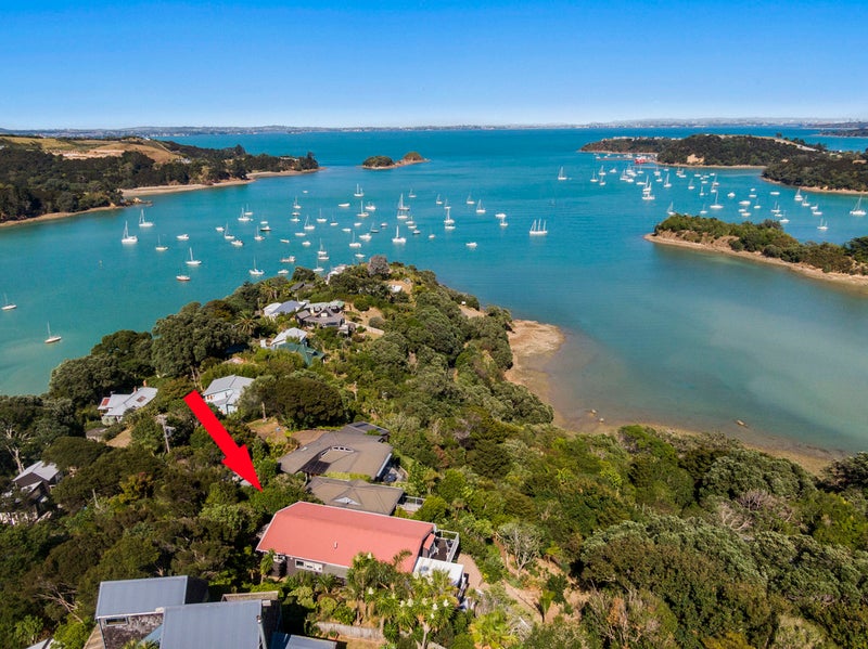 43 Albert Crescent, Ostend, Waiheke Island - Carousel 1
