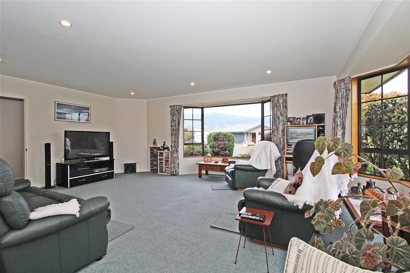 12 Bremner Crescent, Stoke, Nelson - Carousel 2