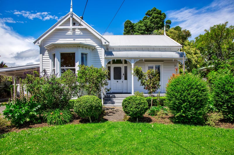 47 Doralto Road, Frankleigh Park, New Plymouth - Carousel 1