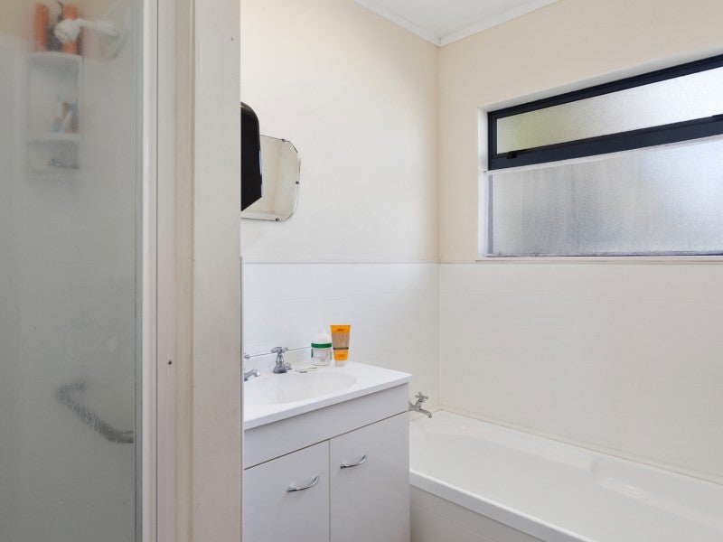 2 TAWA STREET, kawerau - Carousel 21