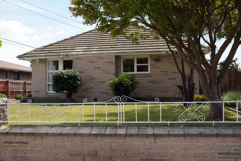17 Kinsella Crescent, Aidanfield, Christchurch - Carousel 1