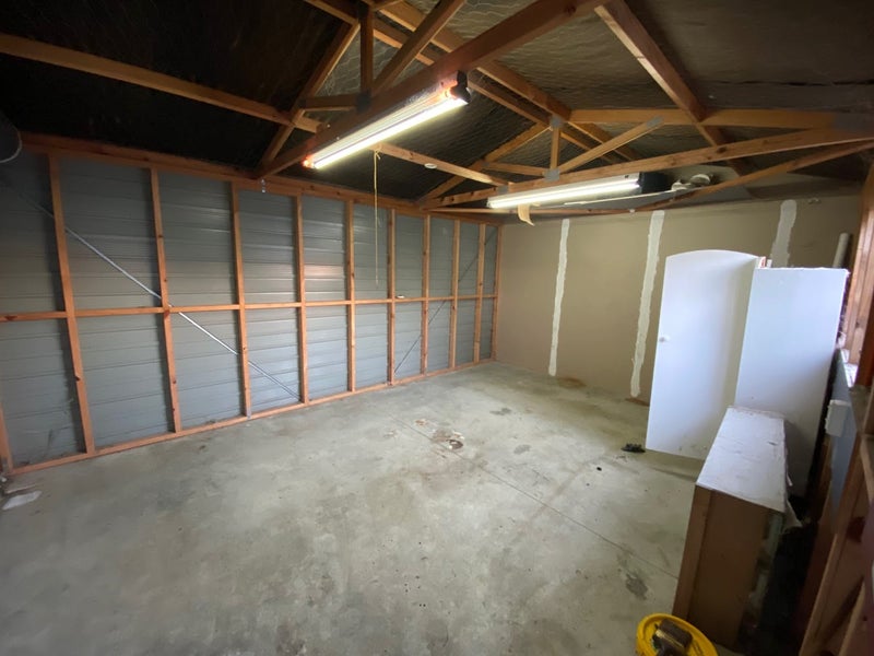18 Wood Street, Takaro, Palmerston North - Carousel 18
